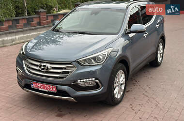 Внедорожник / Кроссовер Hyundai Santa FE 2017 в 