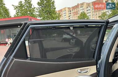 Внедорожник / Кроссовер Hyundai Santa FE 2017 в 
