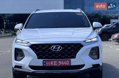 Позашляховик / Кросовер Hyundai Santa FE 2019 в 