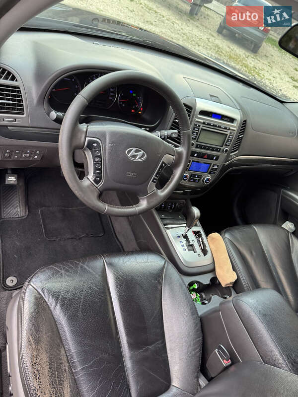 Внедорожник / Кроссовер Hyundai Santa FE 2010 в Кременце