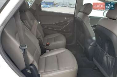 Позашляховик / Кросовер Hyundai Santa FE 2015 в 