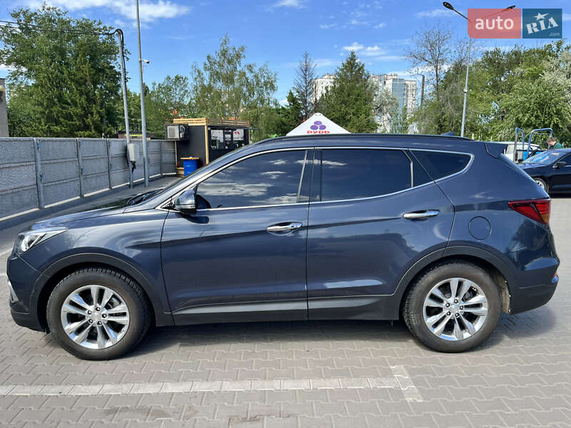 Позашляховик / Кросовер Hyundai Santa FE 2015 в Кривому Розі