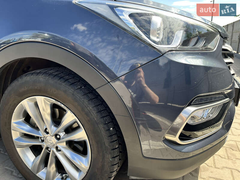Позашляховик / Кросовер Hyundai Santa FE 2015 в Кривому Розі
