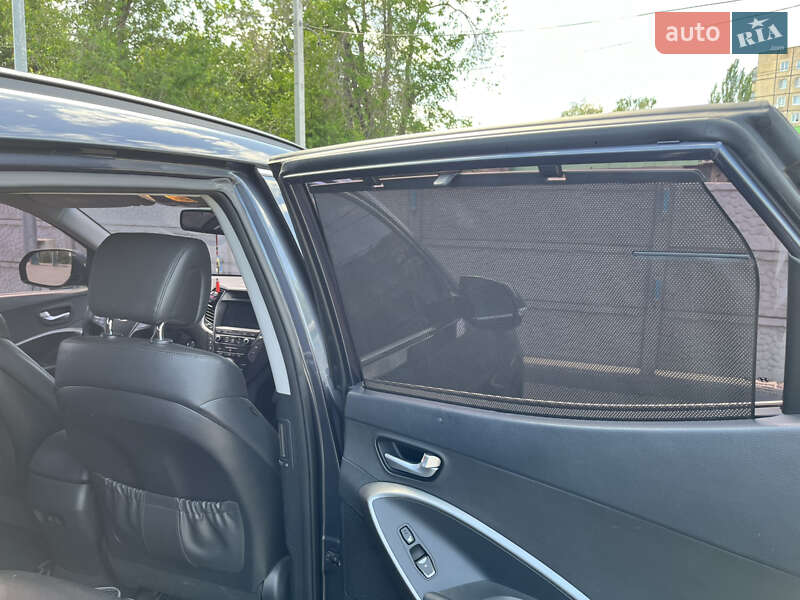 Позашляховик / Кросовер Hyundai Santa FE 2015 в Кривому Розі