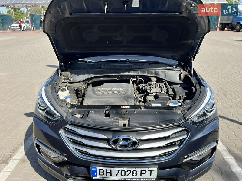 Позашляховик / Кросовер Hyundai Santa FE 2015 в Кривому Розі