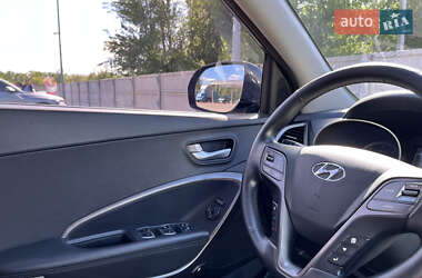 Позашляховик / Кросовер Hyundai Santa FE 2015 в 
