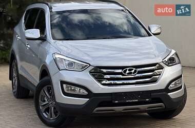 Позашляховик / Кросовер Hyundai Santa FE 2013 в 
