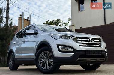 Позашляховик / Кросовер Hyundai Santa FE 2013 в 