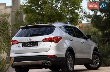 Позашляховик / Кросовер Hyundai Santa FE 2013 в 