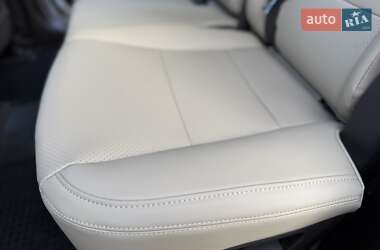 Позашляховик / Кросовер Hyundai Santa FE 2013 в 