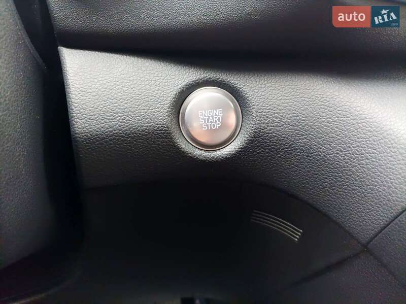 Внедорожник / Кроссовер Hyundai Santa FE 2022 в Одессе