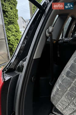Позашляховик / Кросовер Hyundai Santa FE 2006 в 