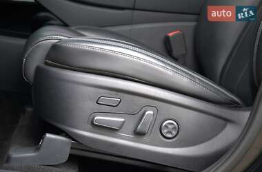 Позашляховик / Кросовер Hyundai Santa FE 2021 в 