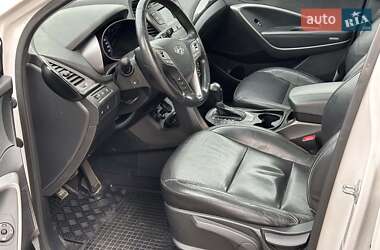 Позашляховик / Кросовер Hyundai Santa FE 2013 в 