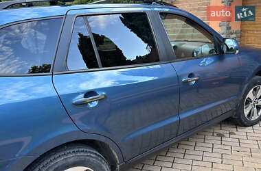 Внедорожник / Кроссовер Hyundai Santa FE 2012 в 