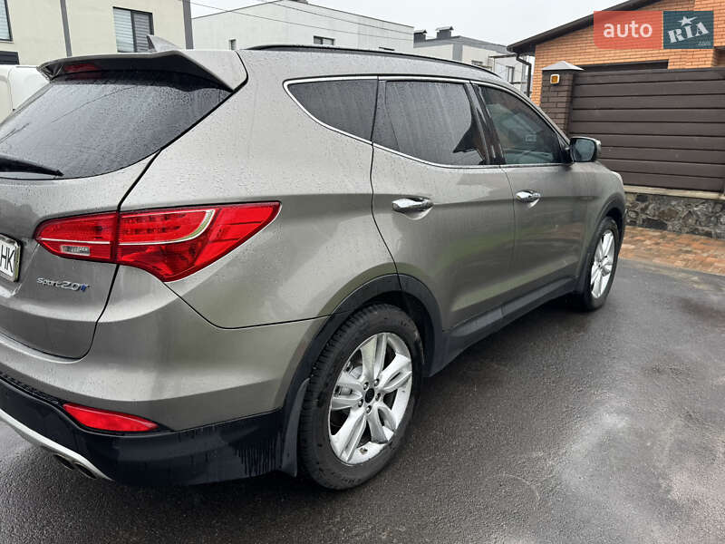 Позашляховик / Кросовер Hyundai Santa FE 2014 в Вінниці