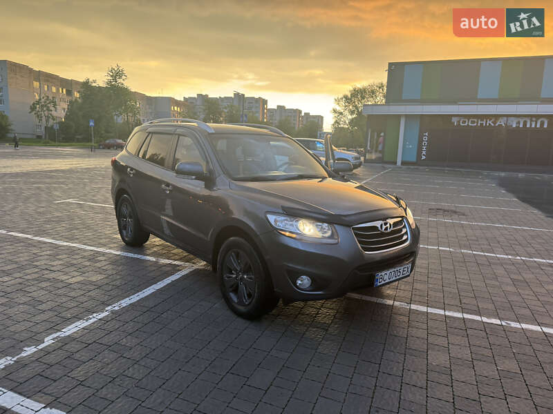 Позашляховик / Кросовер Hyundai Santa FE 2010 в Трускавці