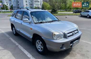 Позашляховик / Кросовер Hyundai Santa FE 2005 в 