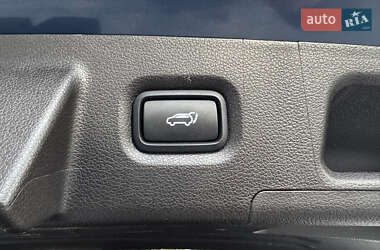 Внедорожник / Кроссовер Hyundai Santa FE 2020 в 