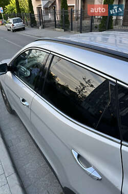 Внедорожник / Кроссовер Hyundai Santa FE 2013 в 