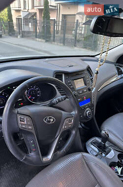 Внедорожник / Кроссовер Hyundai Santa FE 2013 в 