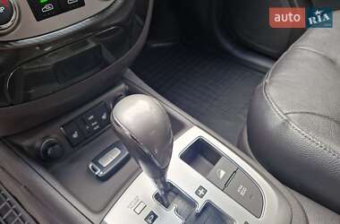 Позашляховик / Кросовер Hyundai Santa FE 2011 в 