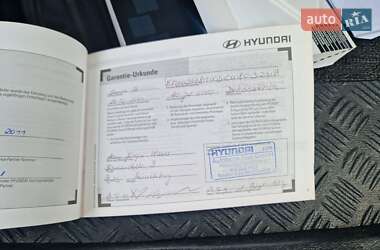 Позашляховик / Кросовер Hyundai Santa FE 2011 в 