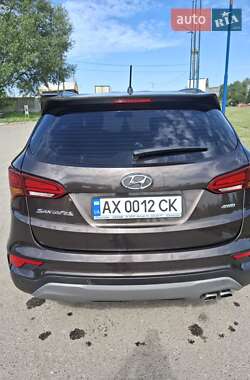 Позашляховик / Кросовер Hyundai Santa FE 2017 в 