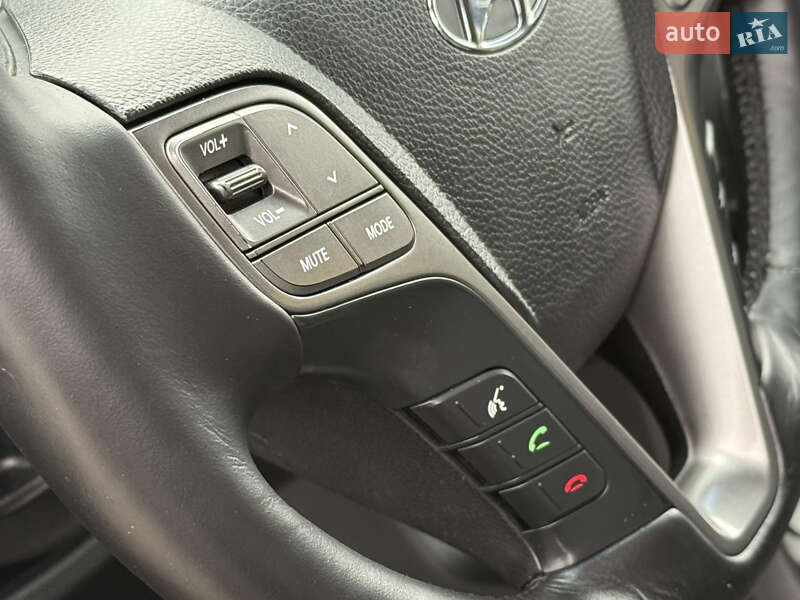 Позашляховик / Кросовер Hyundai Santa FE 2014 в Рівному