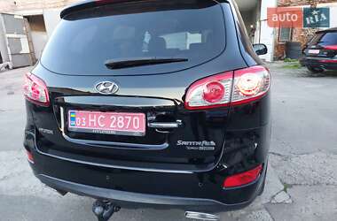 Позашляховик / Кросовер Hyundai Santa FE 2011 в 