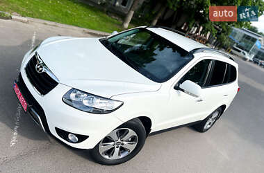 Внедорожник / Кроссовер Hyundai Santa FE 2011 в 