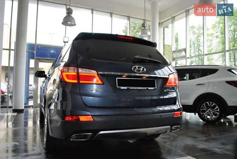 Позашляховик / Кросовер Hyundai Santa FE 2015 в Рівному