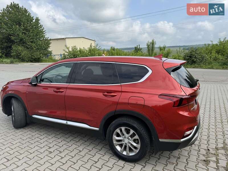 Внедорожник / Кроссовер Hyundai Santa FE 2019 в Хмельницком