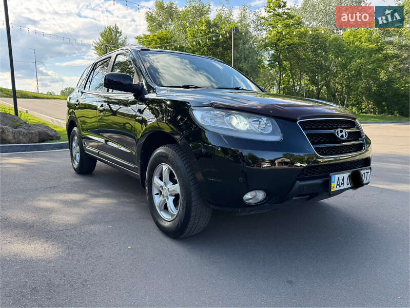 Внедорожник / Кроссовер Hyundai Santa FE 2007 в 