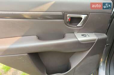 Внедорожник / Кроссовер Hyundai Santa FE 2010 в 