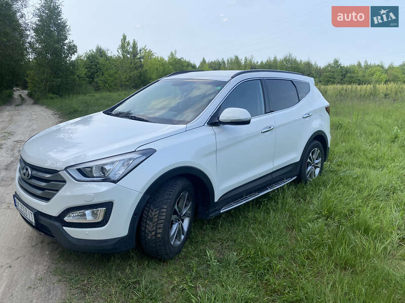 Внедорожник / Кроссовер Hyundai Santa FE 2014 в Ровно