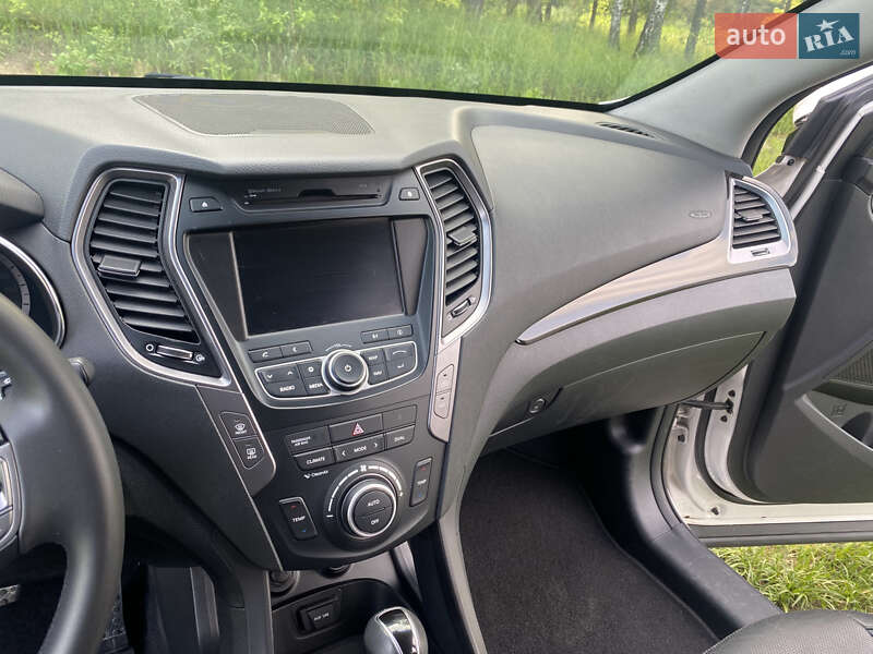 Внедорожник / Кроссовер Hyundai Santa FE 2014 в Ровно