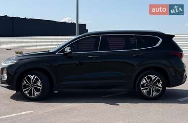 Позашляховик / Кросовер Hyundai Santa FE 2019 в 