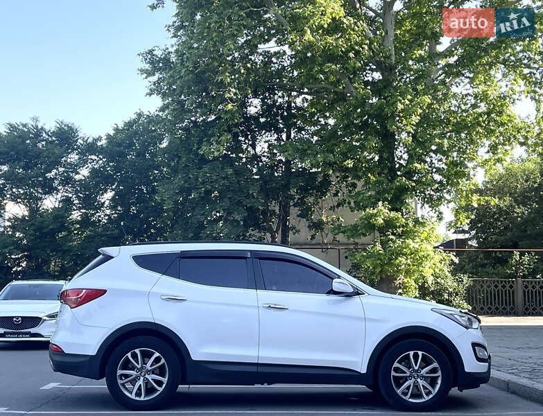 Позашляховик / Кросовер Hyundai Santa FE 2013 в Миколаєві