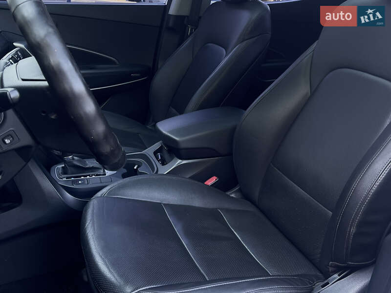 Позашляховик / Кросовер Hyundai Santa FE 2013 в Миколаєві