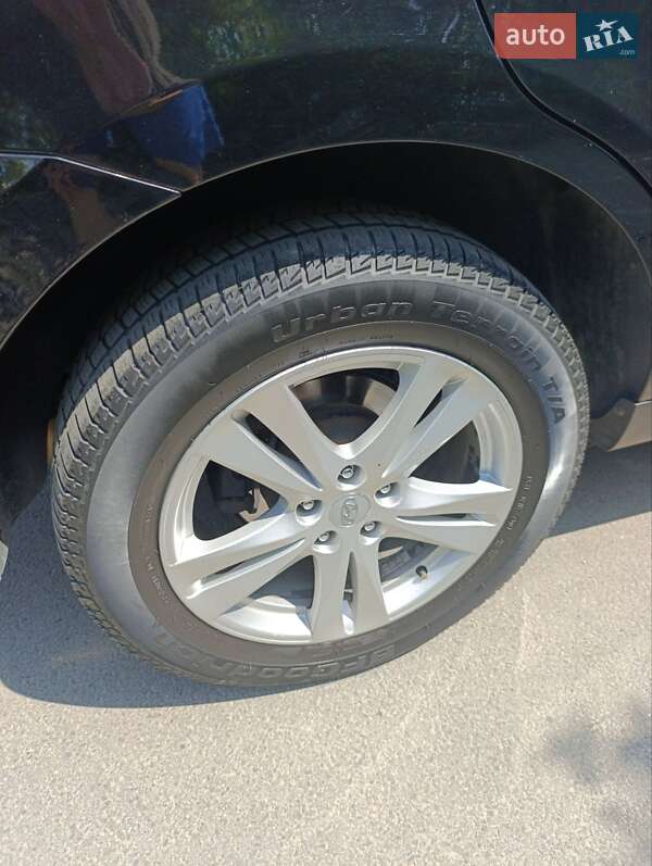 Позашляховик / Кросовер Hyundai Santa FE 2011 в Луцьку