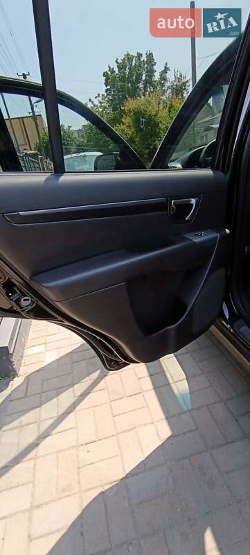 Позашляховик / Кросовер Hyundai Santa FE 2011 в Луцьку