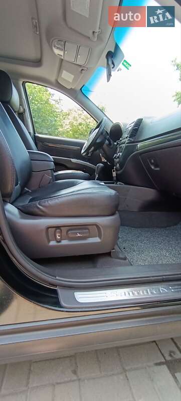 Позашляховик / Кросовер Hyundai Santa FE 2011 в Луцьку