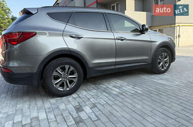 Внедорожник / Кроссовер Hyundai Santa FE 2013 в 
