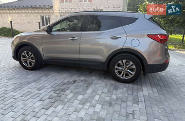 Внедорожник / Кроссовер Hyundai Santa FE 2013 в 