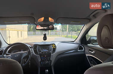 Внедорожник / Кроссовер Hyundai Santa FE 2013 в 