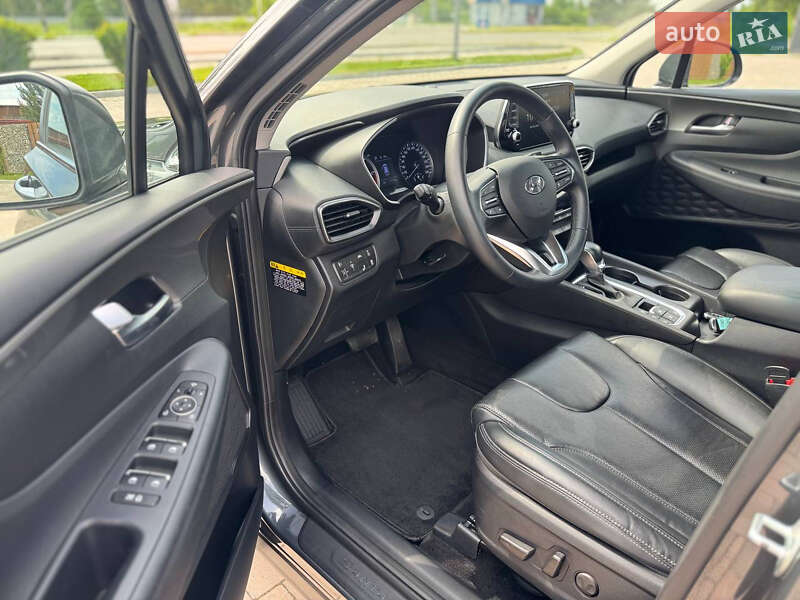 Внедорожник / Кроссовер Hyundai Santa FE 2020 в Ивано-Франковске