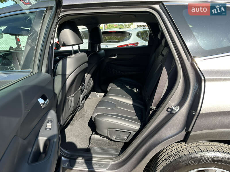 Позашляховик / Кросовер Hyundai Santa FE 2019 в Одесі