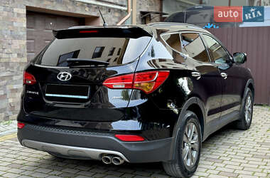 Внедорожник / Кроссовер Hyundai Santa FE 2013 в 