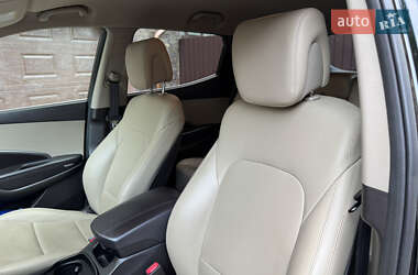 Внедорожник / Кроссовер Hyundai Santa FE 2013 в 